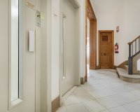 Перепродаж - Апартаменти - Zona Alta - 