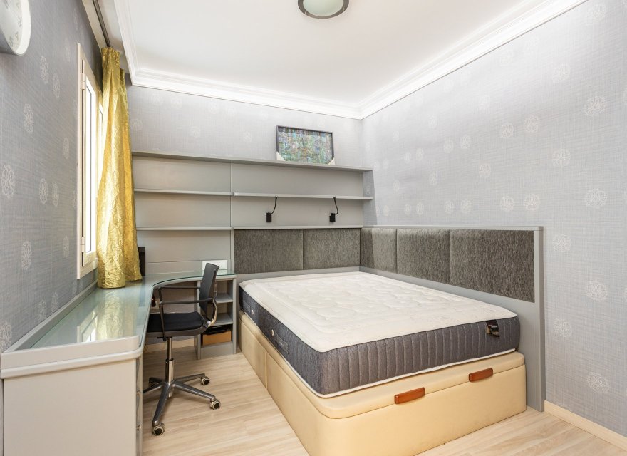 Перепродаж - Апартаменти - Zona Alta - 