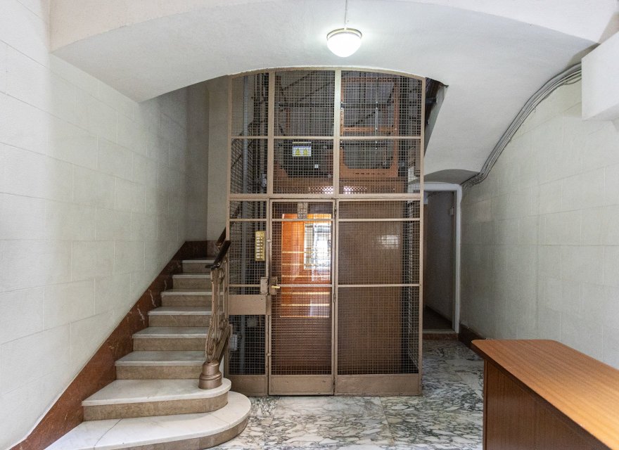 Перепродаж - Апартаменти - Zona Alta - 