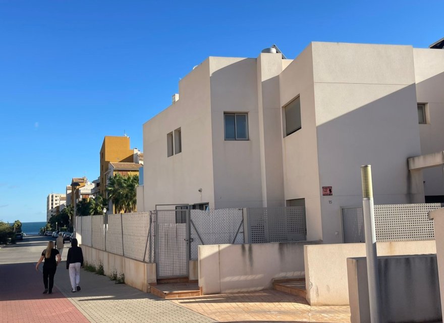 Перепродаж - Дуплекс - Torrevieja - Punta Prima