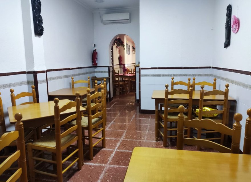 Перепродаж - Komercyjna - Benidorm - 