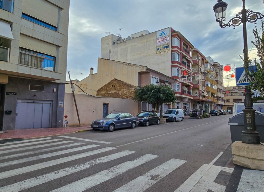 Перепродаж - Komercyjna - Guardamar del Segura - Center