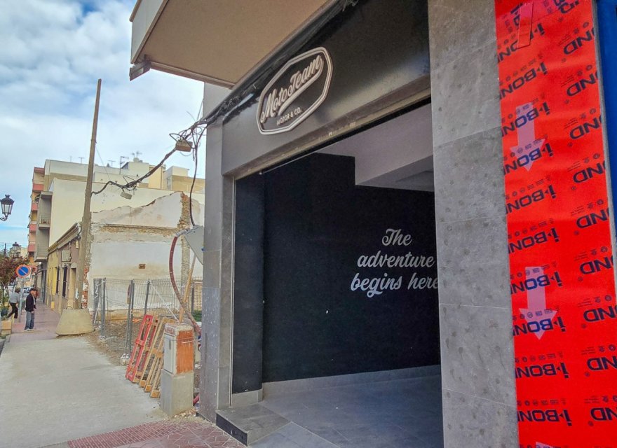 Перепродаж - Komercyjna - Guardamar del Segura - Center