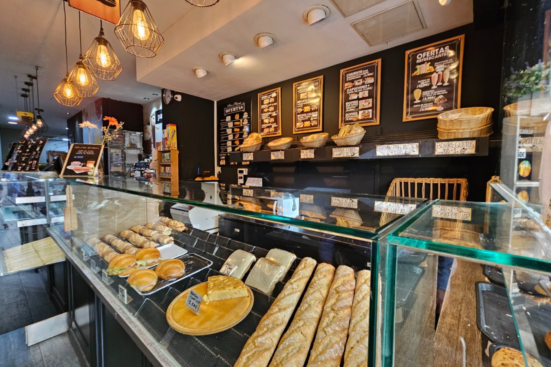 Перепродаж - Komercyjna - Horta-Guinardo - 