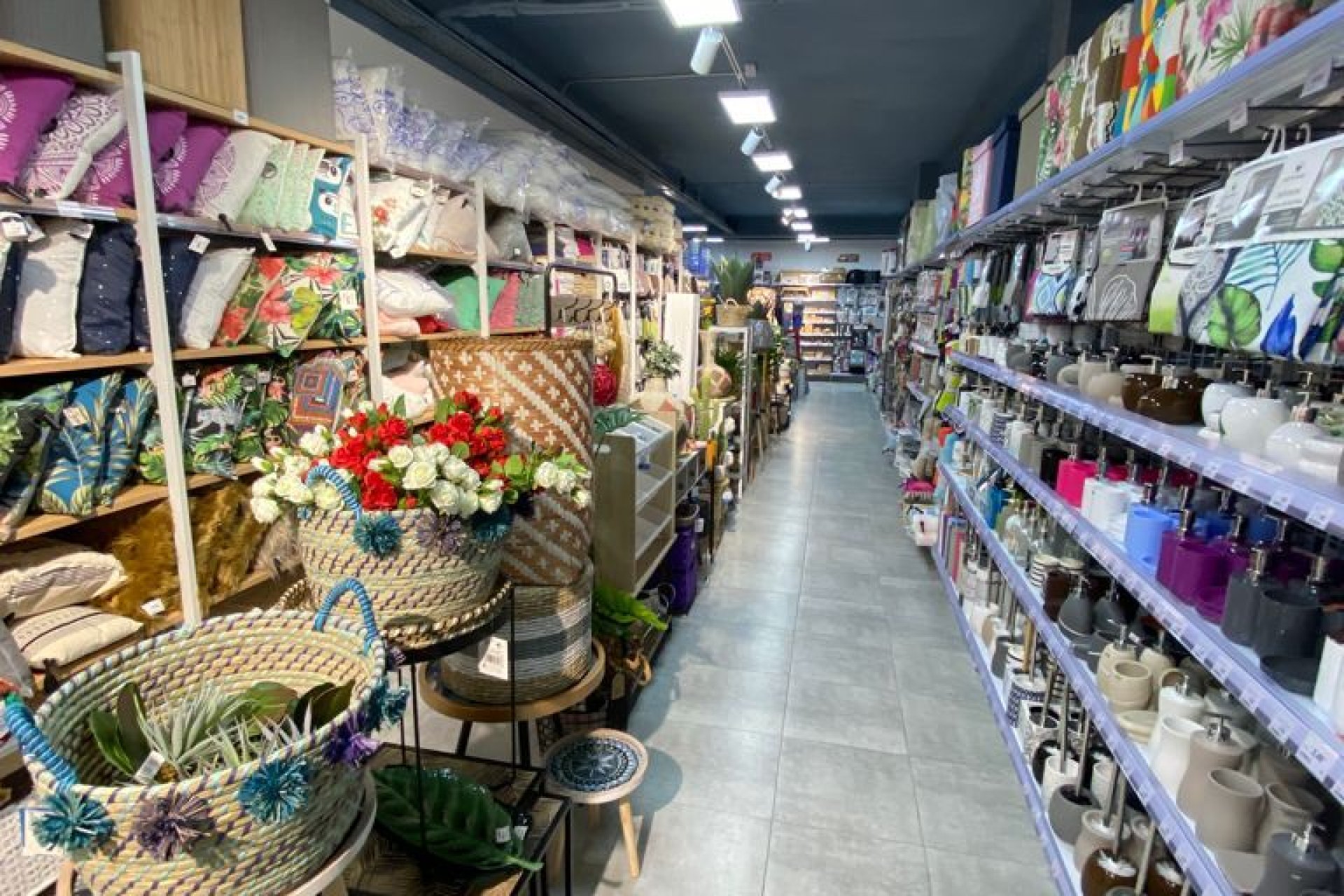 Перепродаж - Komercyjna - Sants Montjuic - 