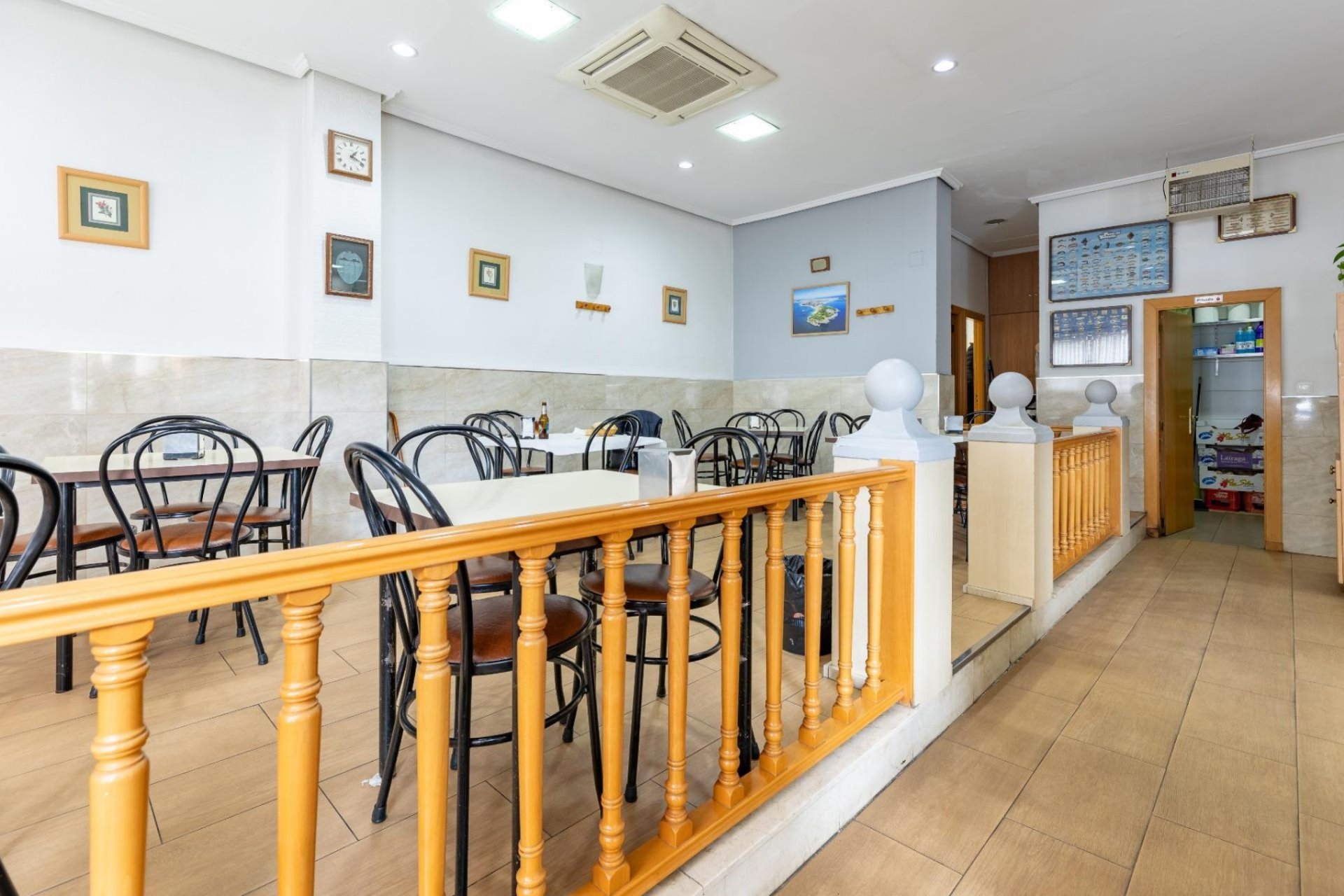 Перепродаж - Komercyjna - Valencia - Benimamet