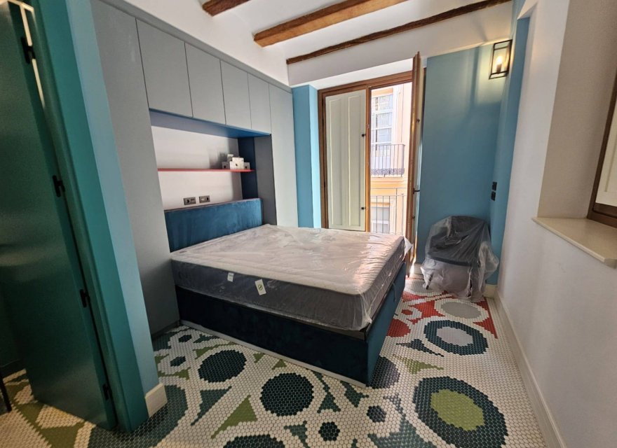 Перепродаж - Komercyjna - Valencia - Centro