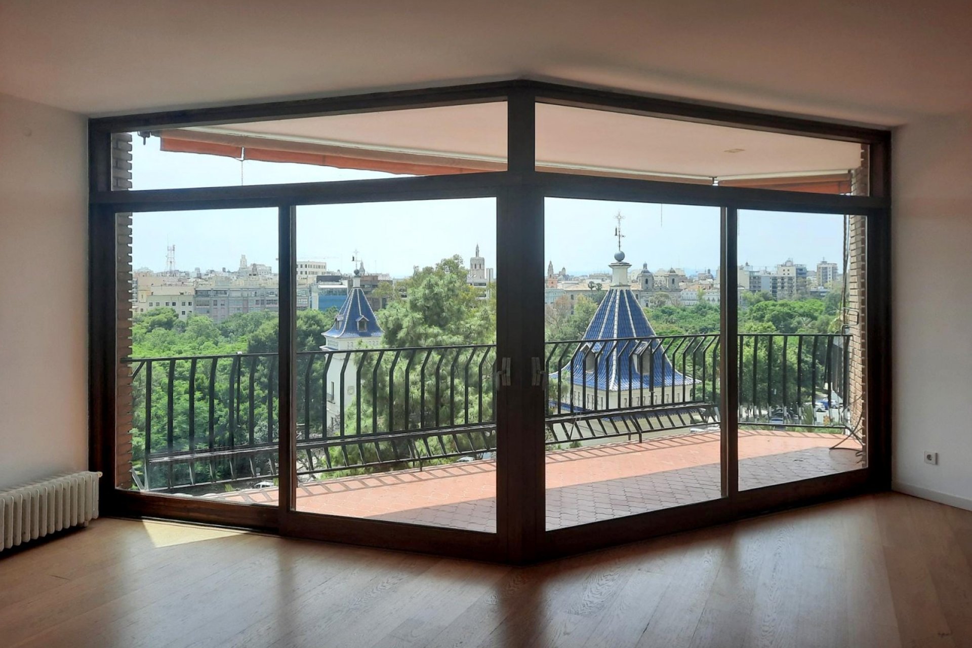 Перепродаж - Komercyjna - Valencia - Exposició