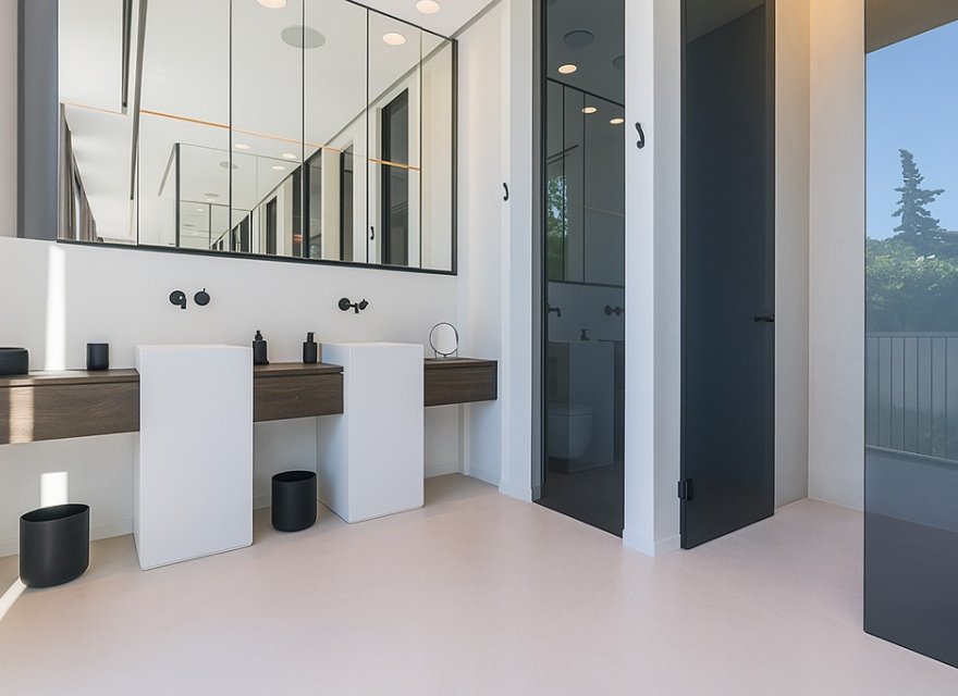 Перепродаж - Вілла - Bendinat