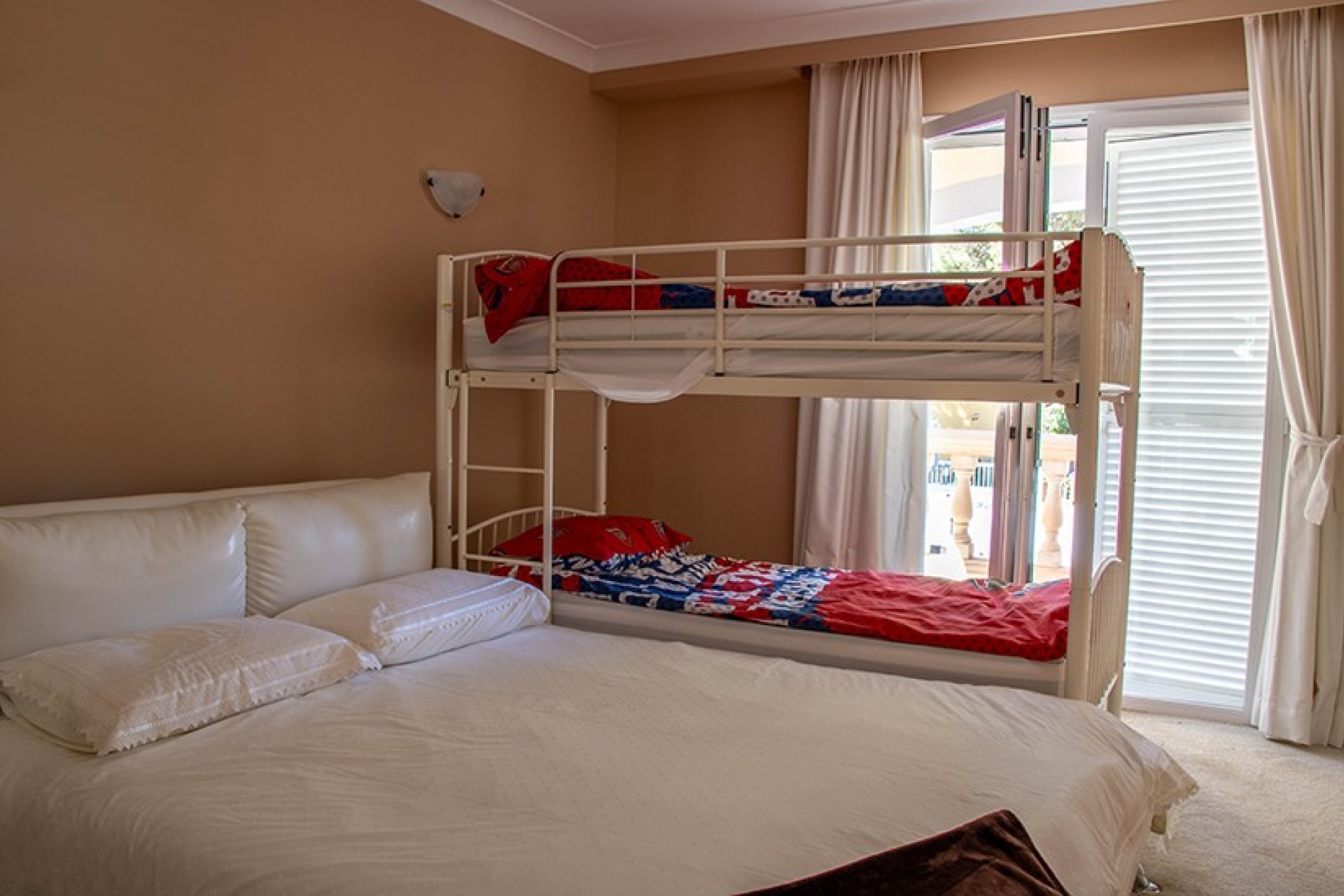 Перепродаж - Вілла - El Toro