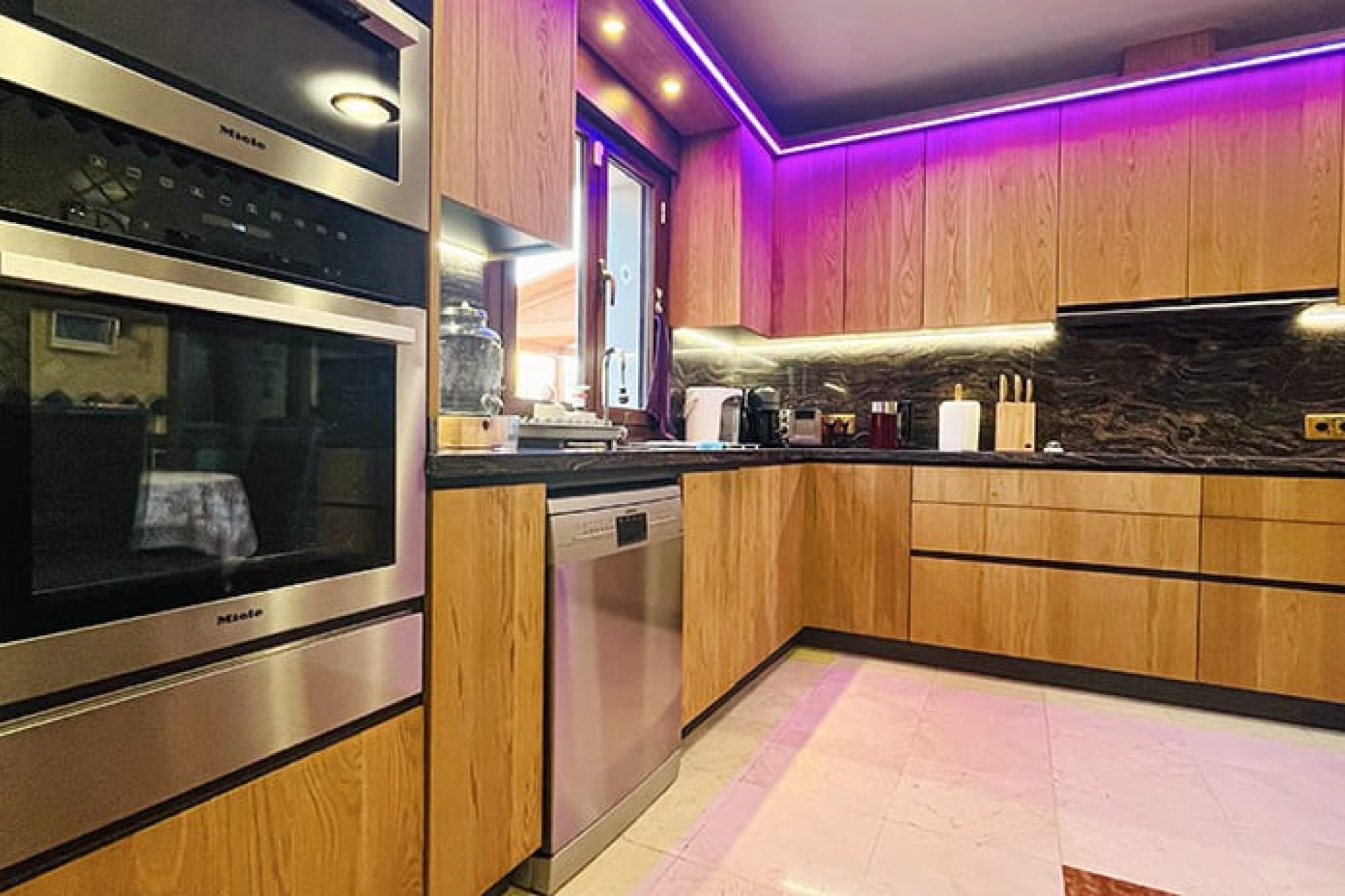 Перепродаж - Вілла - El Toro