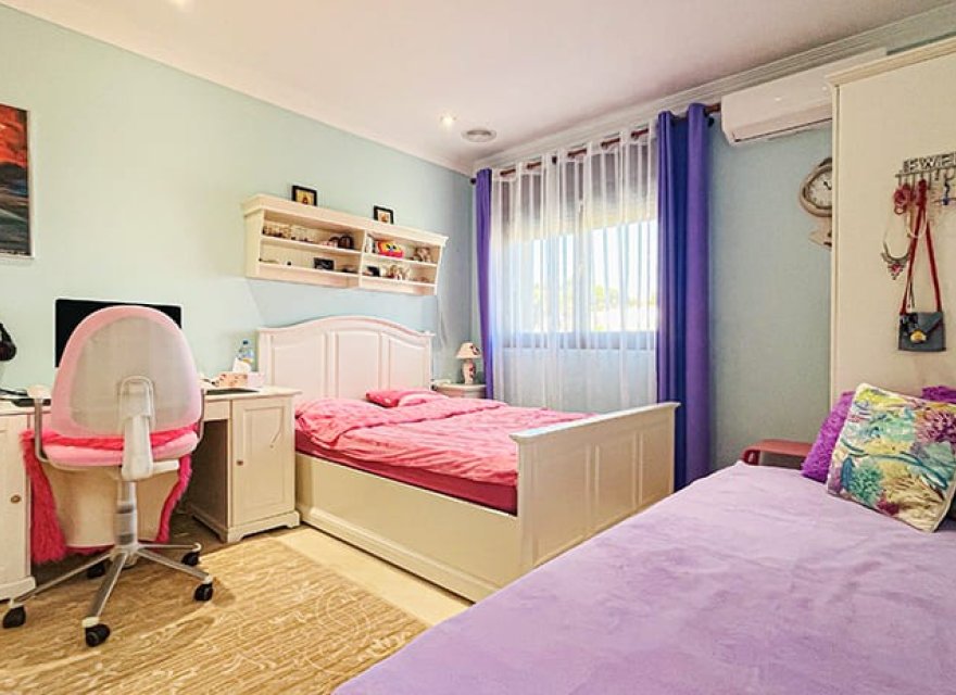 Перепродаж - Вілла - El Toro