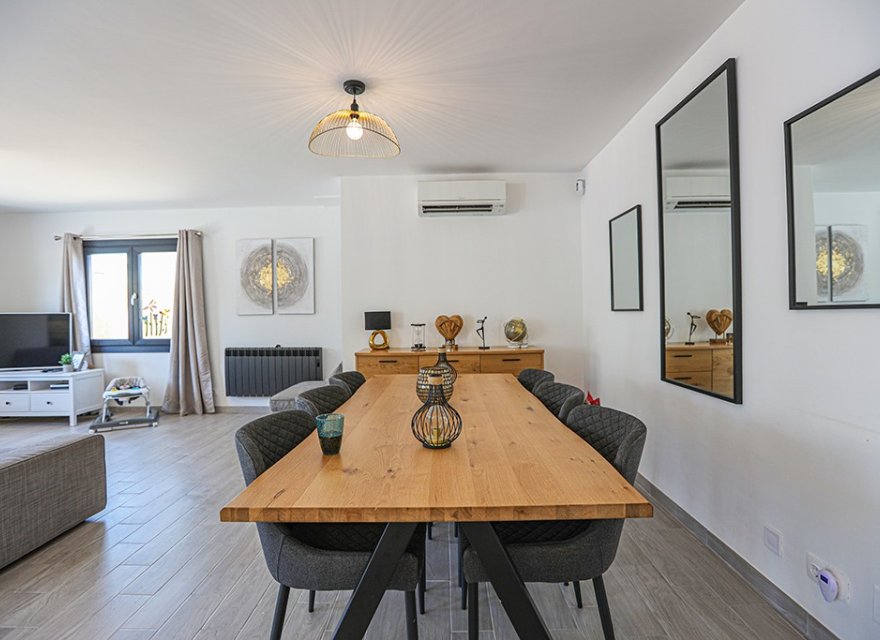 Перепродаж - Вілла - El Toro