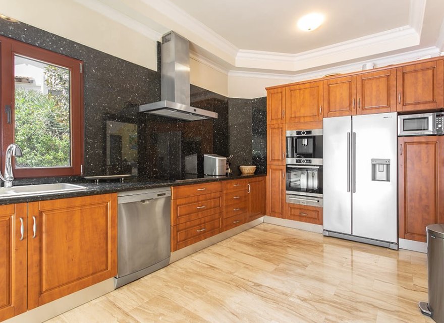 Перепродаж - Вілла - El Toro