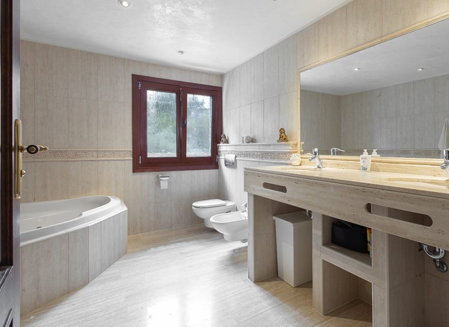 Перепродаж - Вілла - El Toro