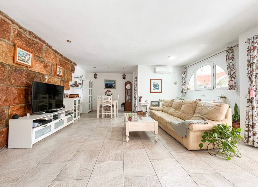 Перепродаж - Вілла - El Toro