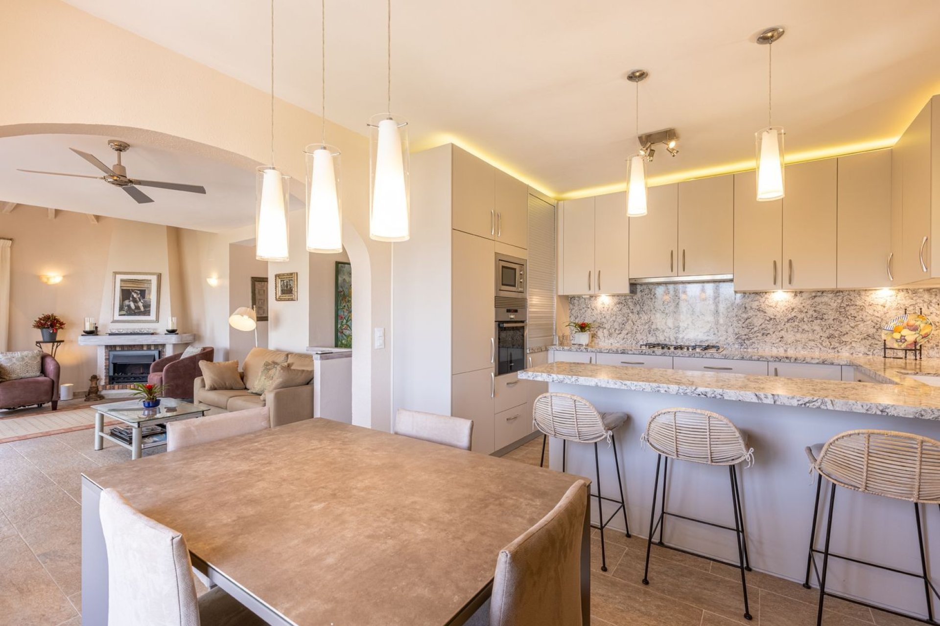 Перепродаж - Вілла - Moraira