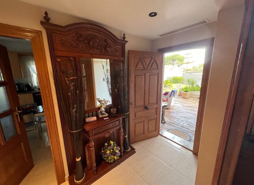 Перепродаж - Вілла - Оріуела Коста - Campoamor