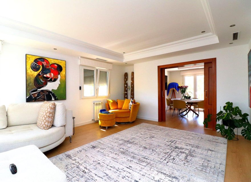 Перепродаж - Вілла - Оріуела Коста - Campoamor