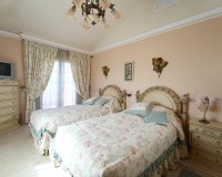 Перепродаж - Вілла - Оріуела Коста - Campoamor