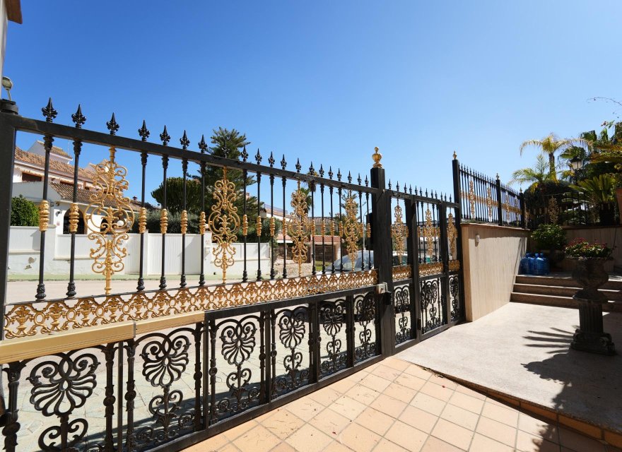 Перепродаж - Вілла - Оріуела Коста - Campoamor