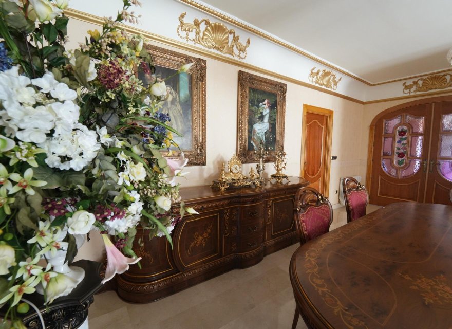 Перепродаж - Вілла - Оріуела Коста - Campoamor