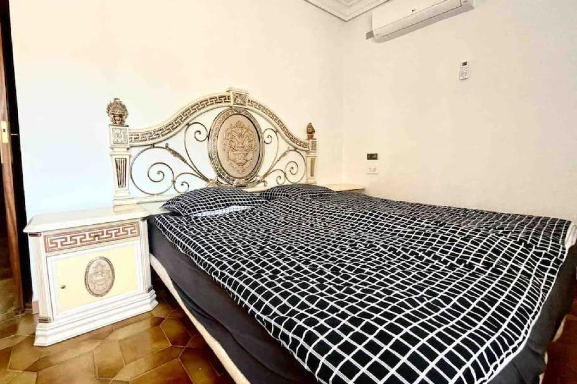 Перепродаж - Вілла - Оріуела Коста - Campoamor