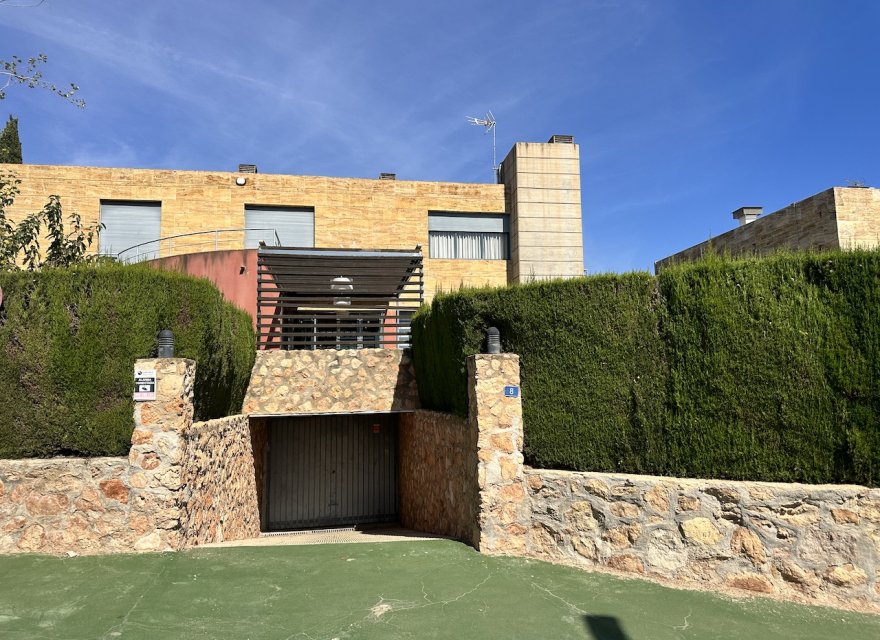 Перепродаж - Вілла - Оріуела Коста - Dehesa de campoamor