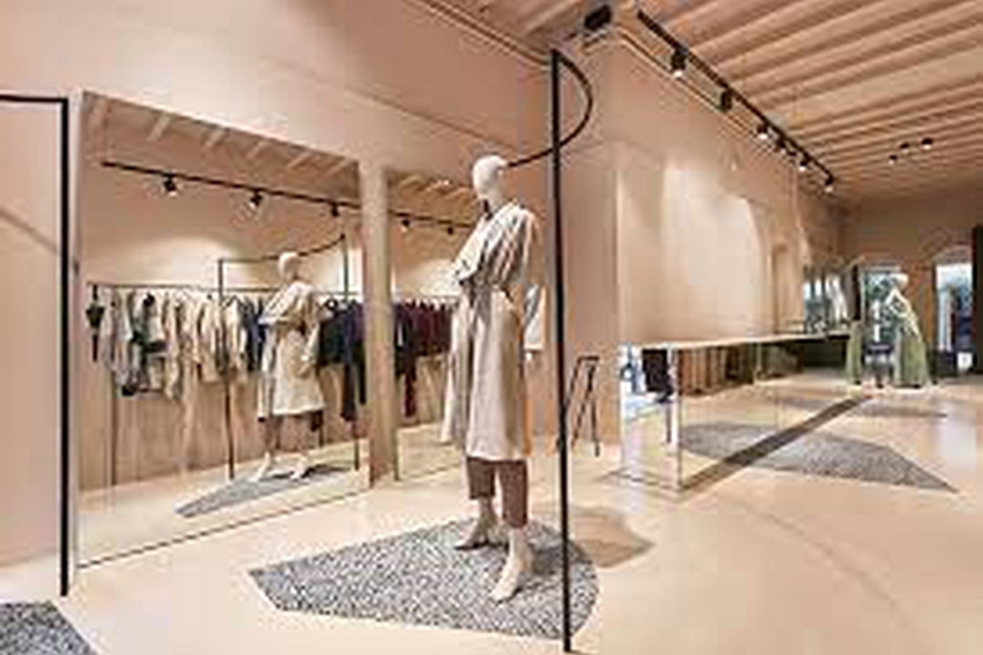 Перепродажа - Коммерческая - Барселона - Сант Жерваси