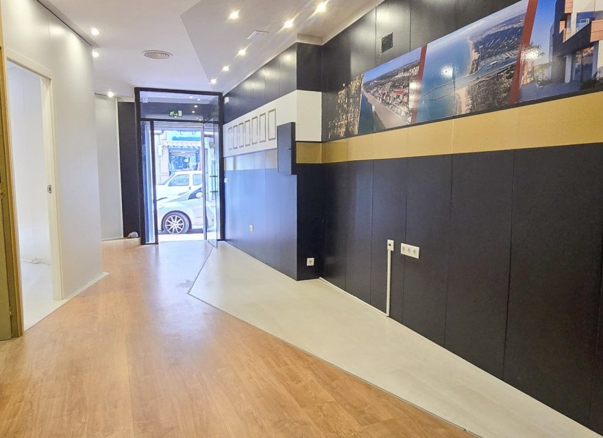 Перепродажа - Коммерческая - Guardamar del Segura - Center