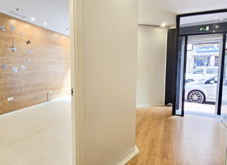 Перепродажа - Коммерческая - Guardamar del Segura - Center