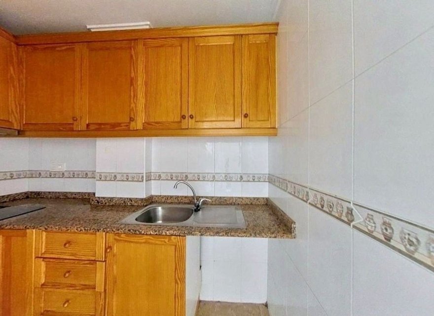 Перепродажа - Коммерческая - Torrevieja