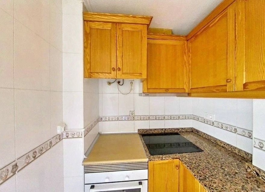 Перепродажа - Коммерческая - Torrevieja