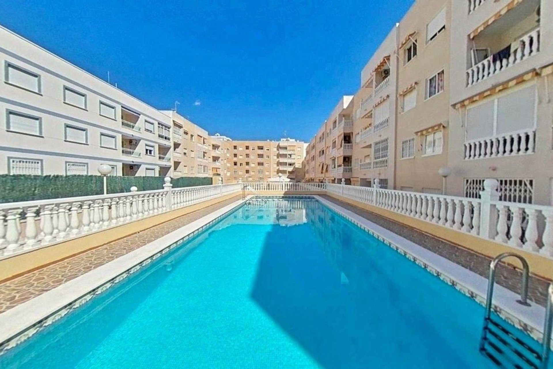 Перепродажа - Коммерческая - Torrevieja