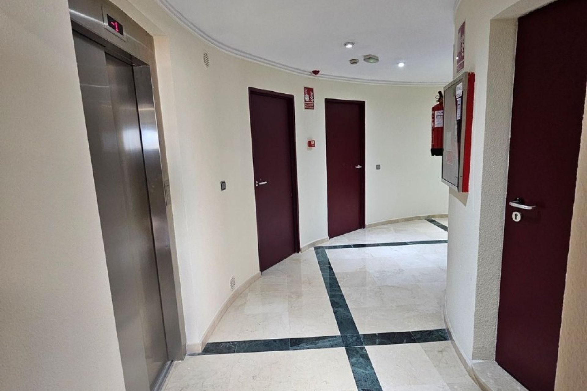 Перепродажа - Квартира - Benidorm