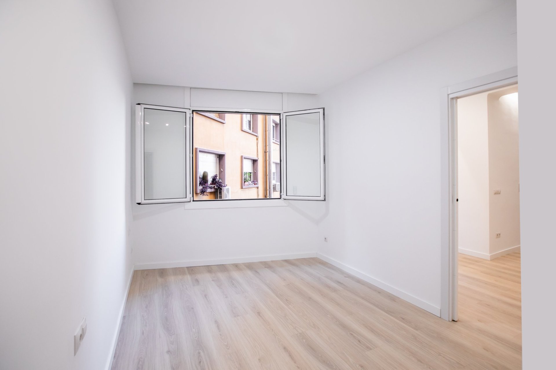 Перепродажа - Квартира - Eixample