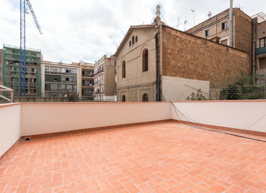 Перепродажа - Квартира - Eixample