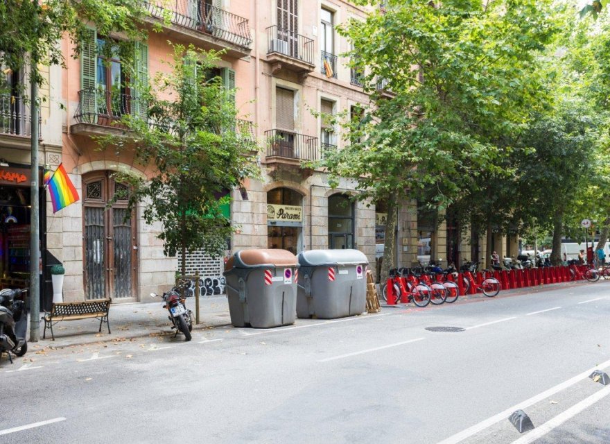Перепродажа - Квартира - Eixample
