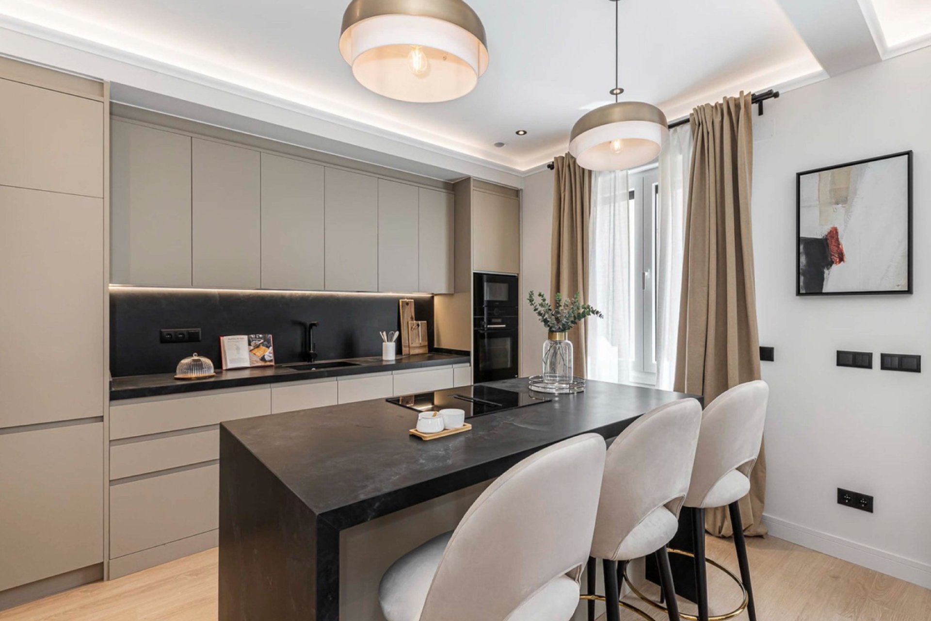 Перепродажа - Квартира - Madrid