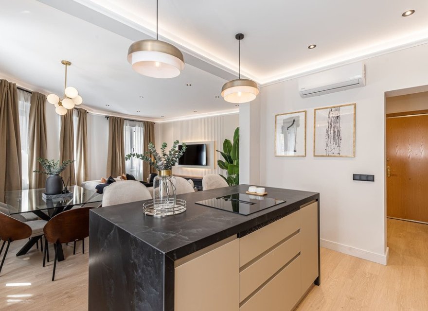 Перепродажа - Квартира - Madrid