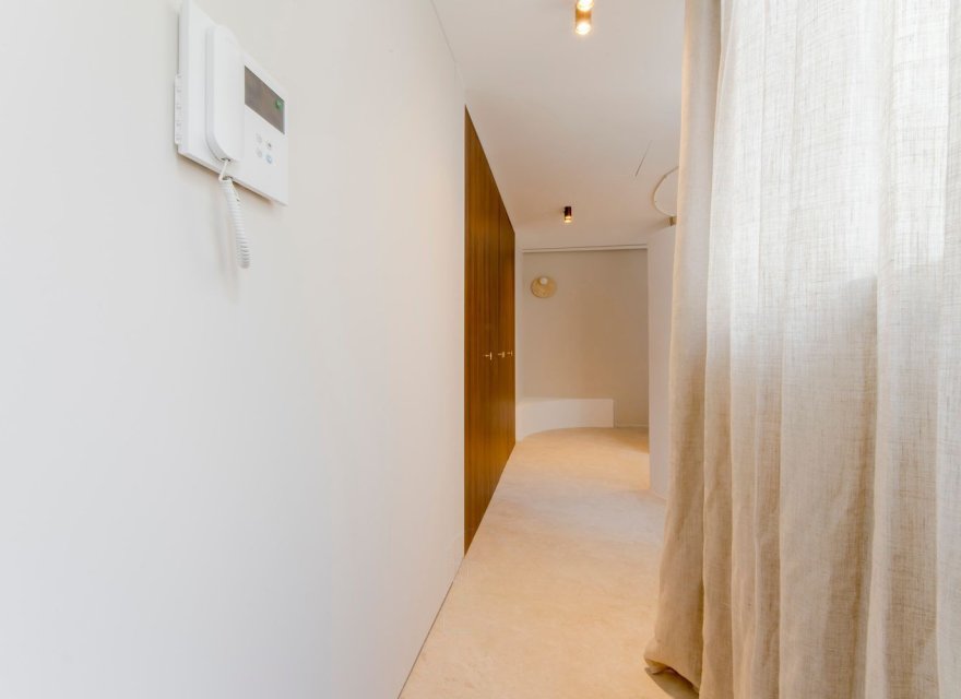 Перепродажа - Квартира - Madrid