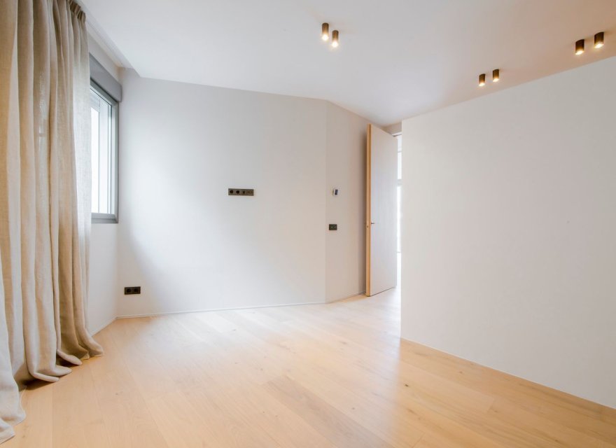 Перепродажа - Квартира - Madrid