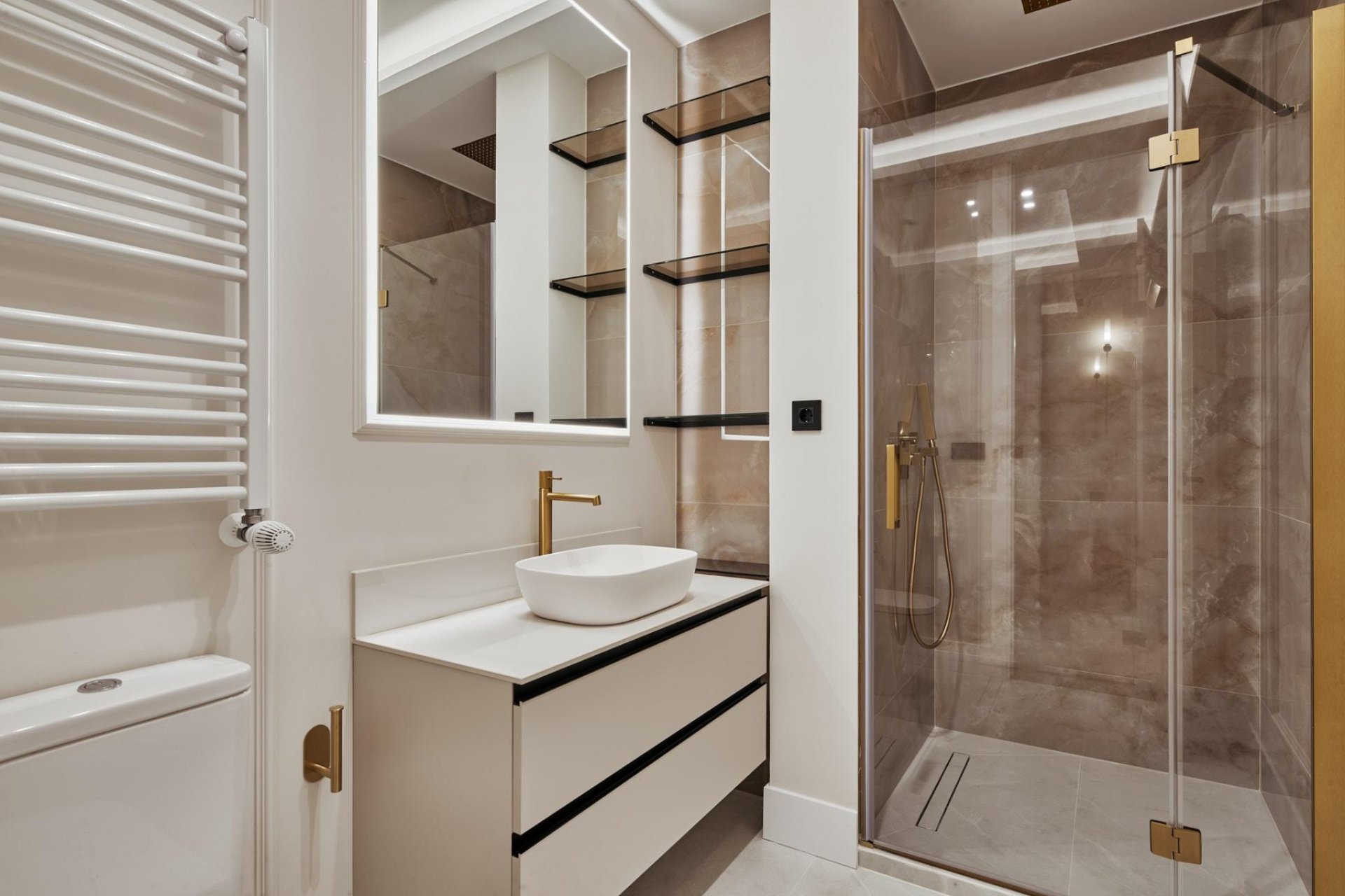 Перепродажа - Квартира - Madrid