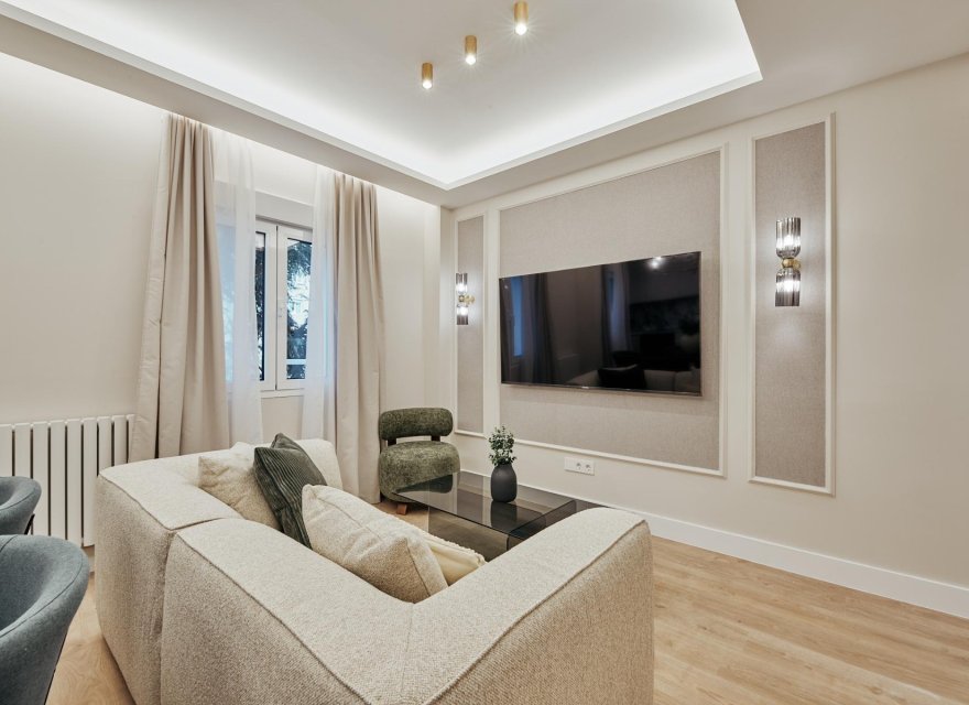 Перепродажа - Квартира - Madrid