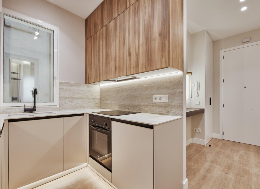 Перепродажа - Квартира - Madrid