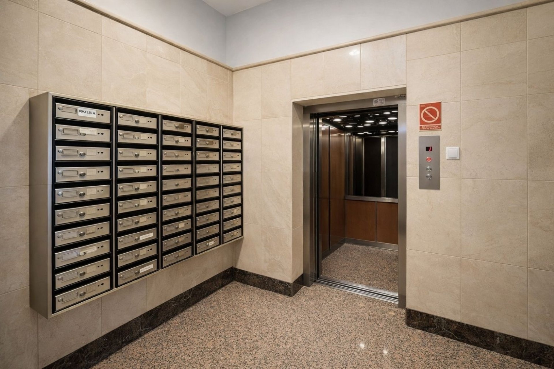 Перепродажа - Квартира - Madrid