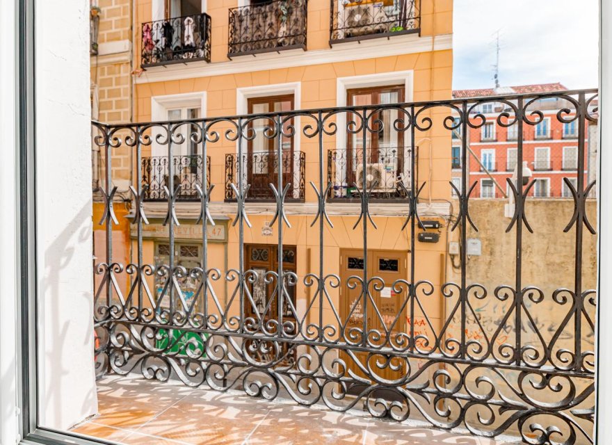 Перепродажа - Квартира - Madrid