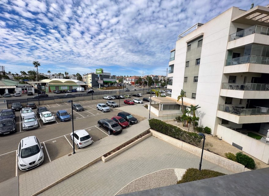 Перепродажа - Квартира - Orihuela Costa - La Zenia