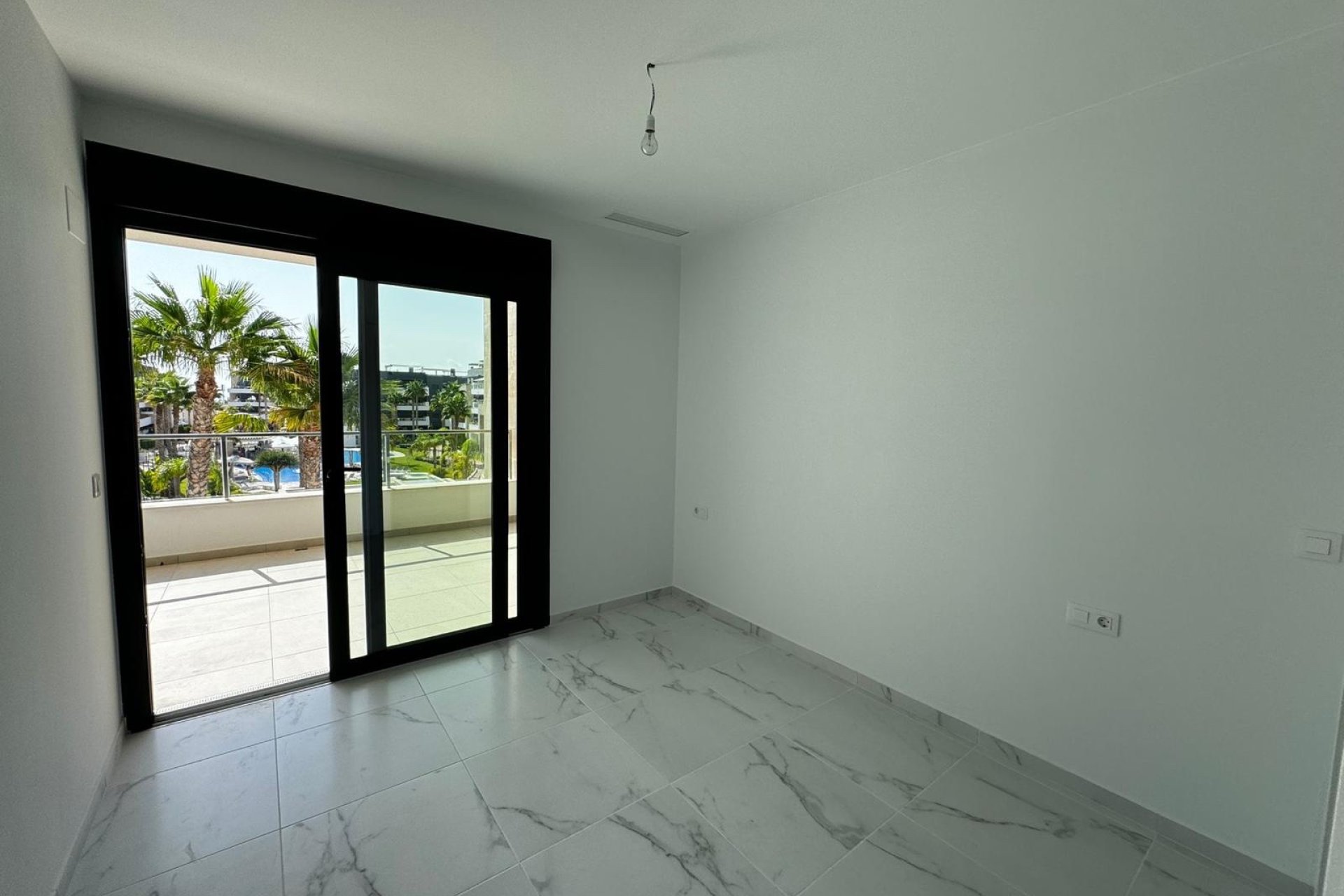 Перепродажа - Квартира - Orihuela Costa - La Zenia