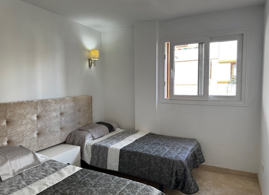 Перепродажа - Квартира - Orihuela Costa - Punta Prima